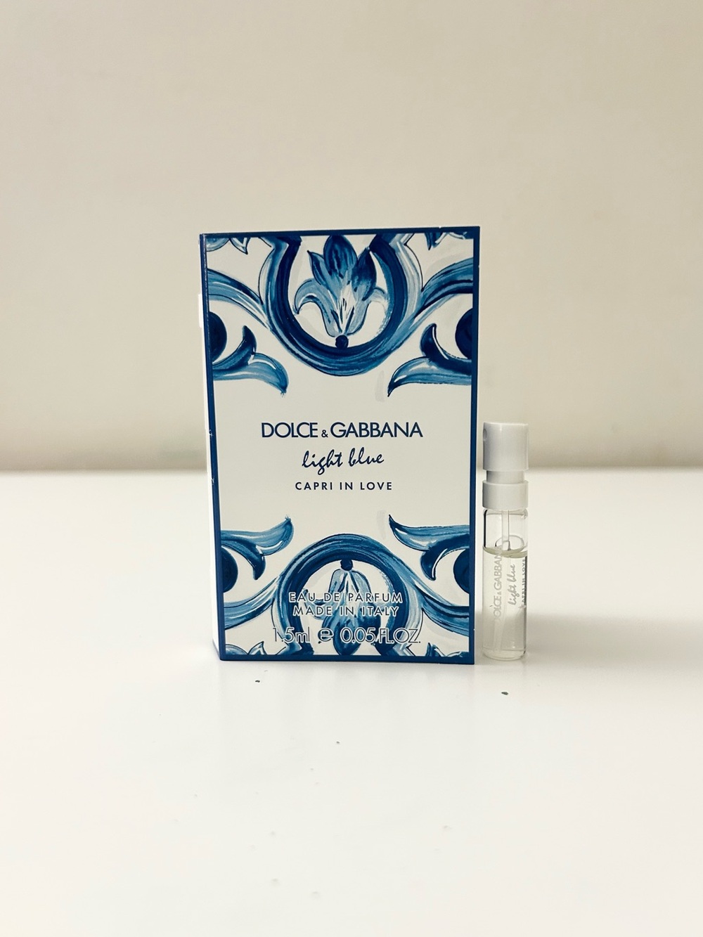 🌸DOLCE&GABBANA Light Blue Capri in Love Pour Femme EDP Vial Spray Sample 1.5mL